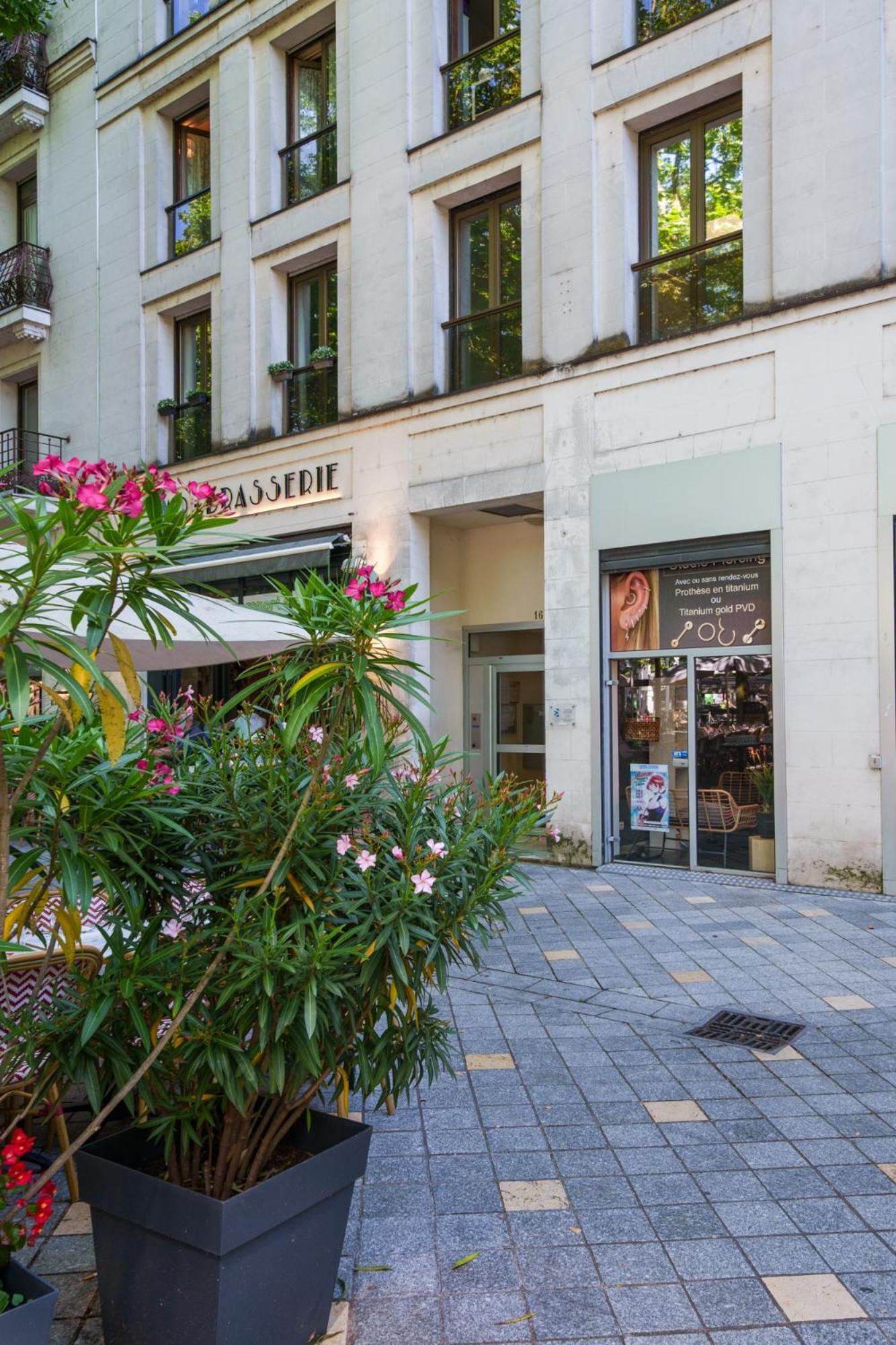 Appartement Tours Centre Avec Parking 4 P 外观 照片